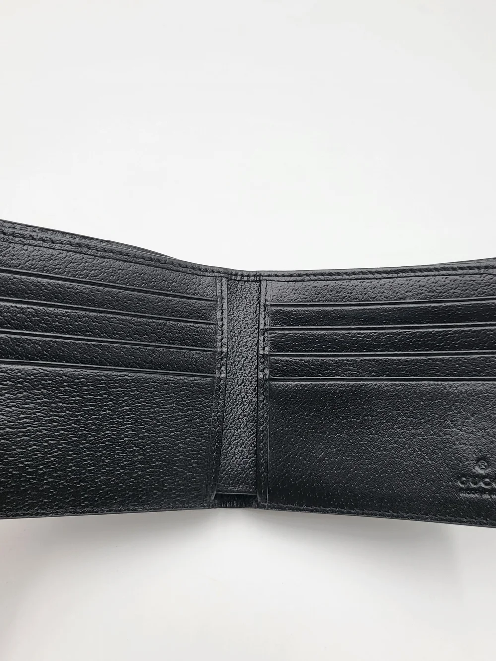 Gucci Black Grained Leather GG Bifold Wallet 428726..Like New !!!